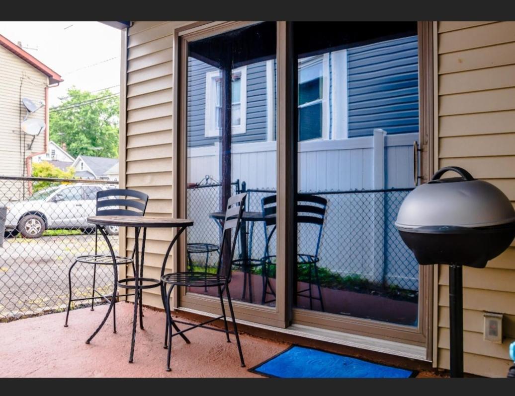 Great 2 Bedroom Condo,Free Parking,Easy Commute. Irvington Bagian luar foto
